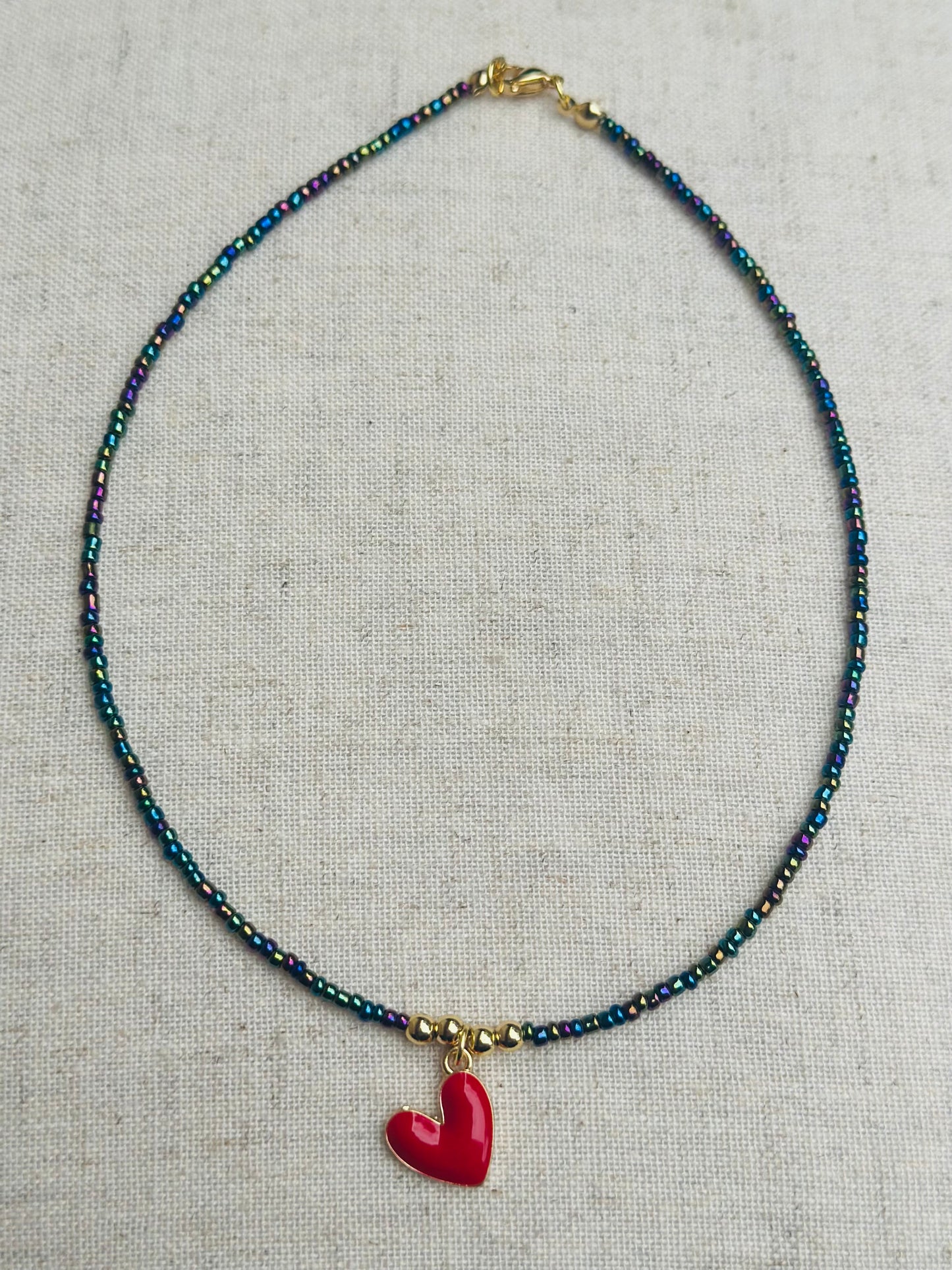 Red Heart Tornasol Neklace